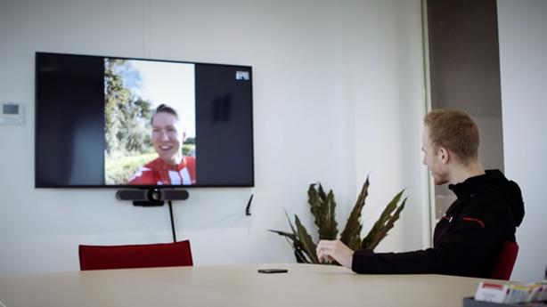 Video conferencing with Logitech Meetup